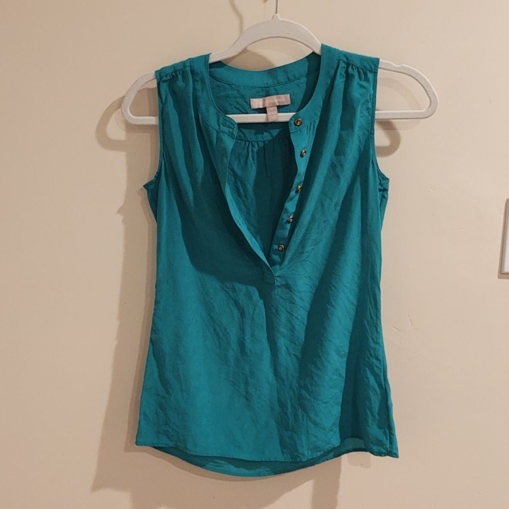 Sleeveless Banana Republic Blouse